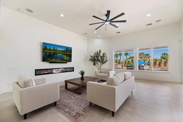 80262 Amazon Avenue, Indio CA: https://media.crmls.org/mediaz/b2687df7-399e-4c6e-8ca2-f696dabf16a3.jpg