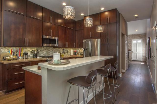 Image 7 of 24 For 1684 Robin Place