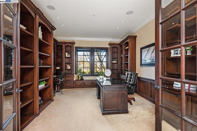 1569 Via Di Salerno, Pleasanton CA: https://media.crmls.org/mediaz/b269d342-3eb6-4e5c-9896-b30a35b3b96b.jpg