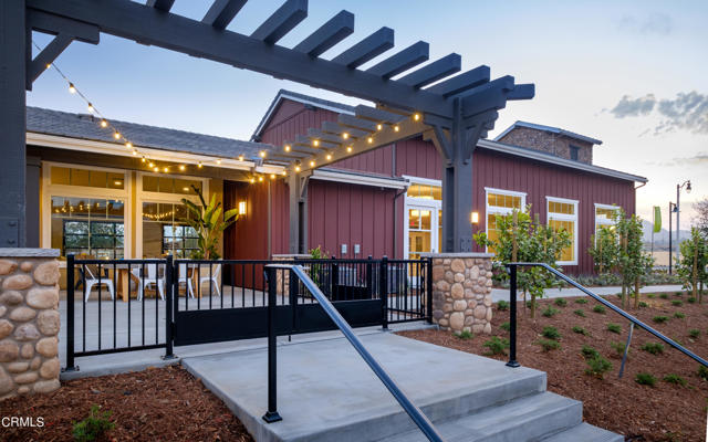 Farmhouse Streetside Deck