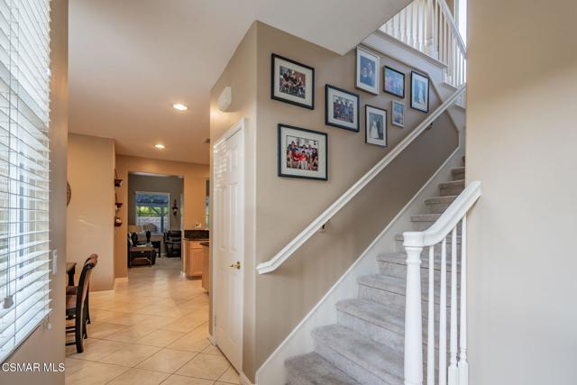 4260 Crabapple Court, Moorpark CA: https://media.crmls.org/mediaz/b26a9964-dd93-4129-8fc4-31b59e708934.jpg