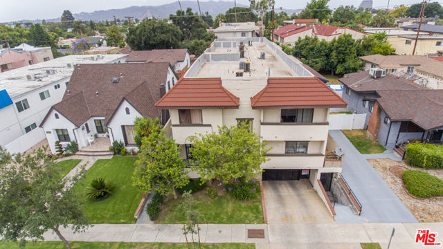 517 Fischer Street, Glendale CA: https://media.crmls.org/mediaz/b26af869-fcff-40ff-a5fe-73cdb890b2c2.jpg