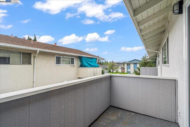 27070 Manon Ave, Hayward CA: https://media.crmls.org/mediaz/b26b9a3d-e2fd-4df9-97e6-26f1cdef4ab6.jpg