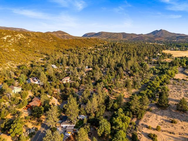 8648 Valley View Trail, Pine Valley CA: https://media.crmls.org/mediaz/b26bb262-2029-4df2-9155-3750ade3386b.jpg