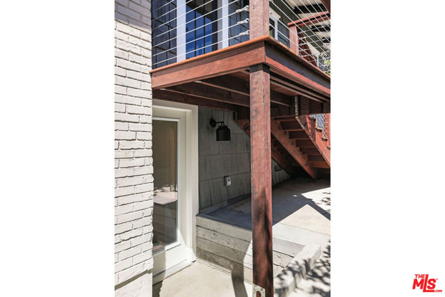 1644 Golden Gate Avenue, Los Angeles CA: https://media.crmls.org/mediaz/b26bc858-01f7-4fd7-bc4a-86170b8cd172.jpg