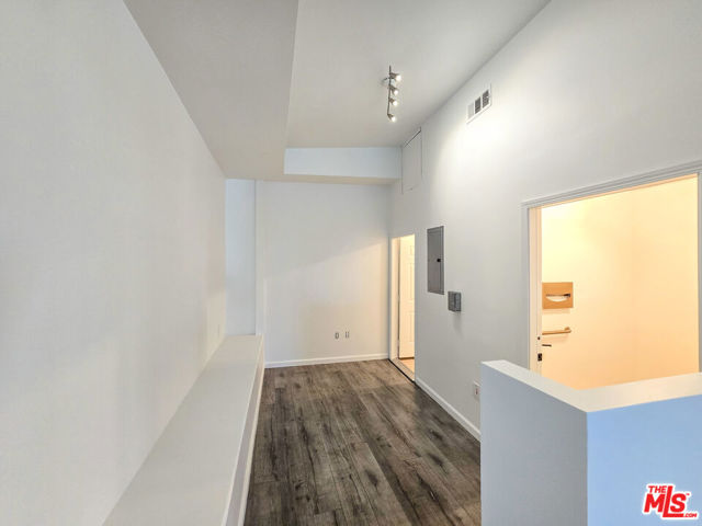  Commercial for Sale in Los Angeles, California