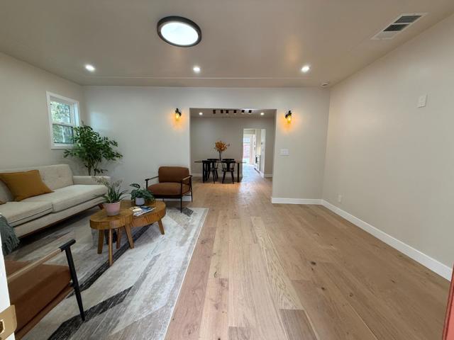 199 S 23rd Street, San Jose CA: https://media.crmls.org/mediaz/b26dae00-e5fc-41a4-b7cf-5d2b51af12a7.jpg