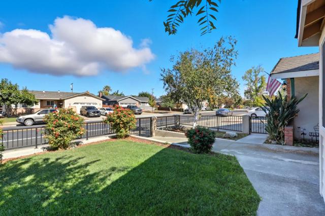 780 Welburn Avenue, Gilroy CA: https://media.crmls.org/mediaz/b26dc926-211d-44c0-bff2-394cfba78d9b.jpg