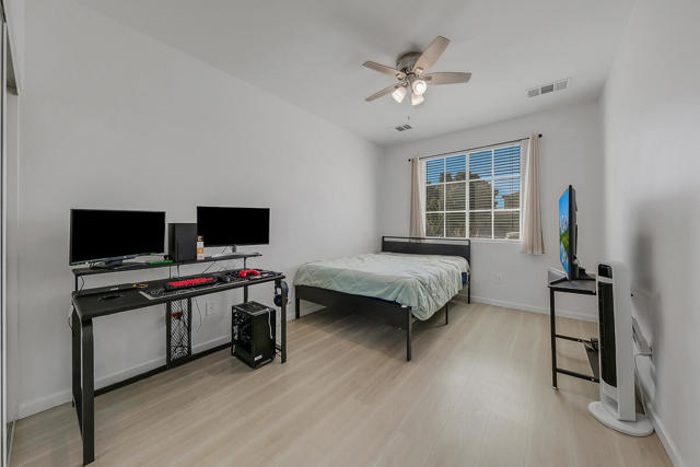 43820 Cape Cod Court, Indio CA: https://media.crmls.org/mediaz/b26de781-5f12-4b4d-a3dd-7c34478740d3.jpg