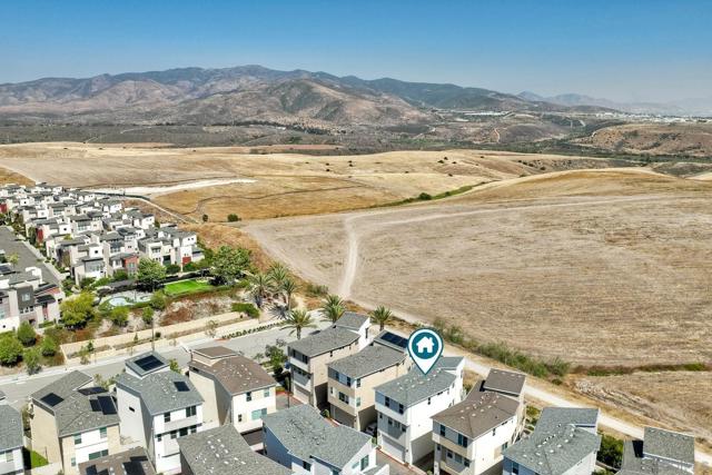 2056 Callisto Terrace, Chula Vista CA: https://media.crmls.org/mediaz/b26fe19a-127a-4dfc-a8e9-7d5830f05d42.jpg