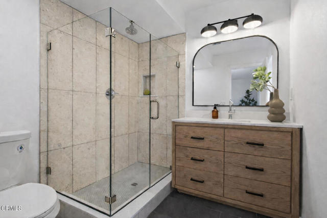 Detail Gallery Image 19 of 34 For 2868 Amber Wood Pl, Thousand Oaks,  CA 91362 - 4 Beds | 2/1 Baths