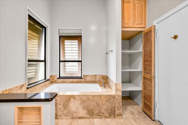 45 Lincoln Place, Rancho Mirage CA: https://media.crmls.org/mediaz/b2711a49-3ef7-4b1d-ac6b-147555601ba1.jpg