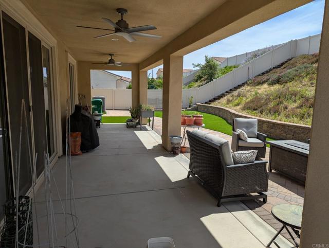 34885 Heartland Lane, Murrieta CA: https://media.crmls.org/mediaz/b2734790-5855-4038-aba8-5b863da95f49.jpg
