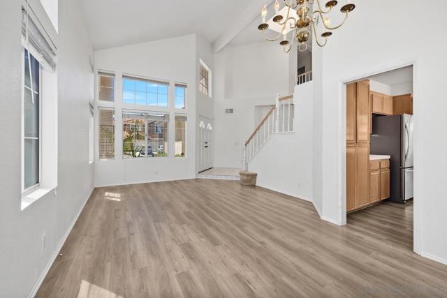 12305 Crisscross Ln, San Diego CA: https://media.crmls.org/mediaz/b273ebcc-724f-41dc-bb27-ec5503502726.jpg