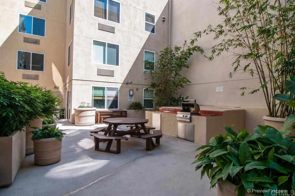 1435 India Street - photo 6