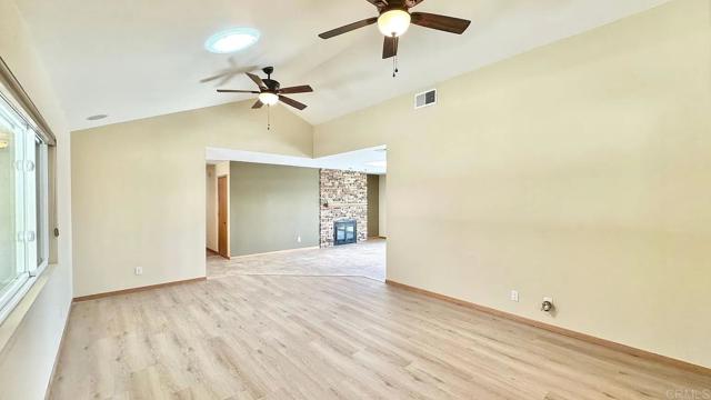 Detail Gallery Image 18 of 35 For 2798 Alta Vista Dr, Fallbrook,  CA 92028 - 3 Beds | 2/1 Baths