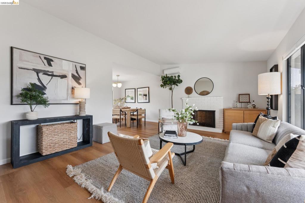 5200 Pinecrest Drive