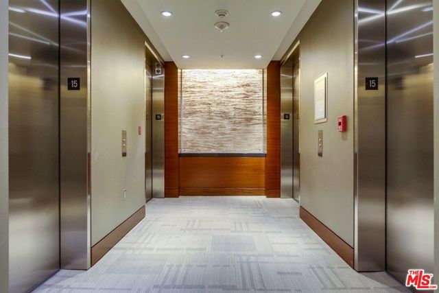 1155 S Grand Avenue, Los Angeles CA: https://media.crmls.org/mediaz/b27668c7-a22a-47cb-a486-b540675417f6.jpg
