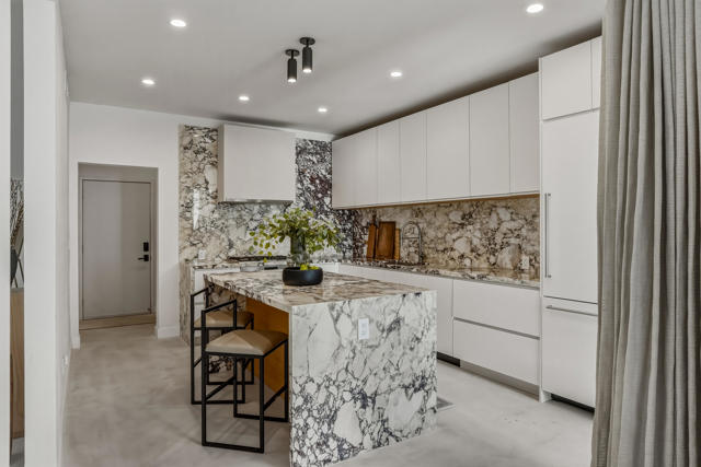 149 Lake Shore Drive, Rancho Mirage, CA 92270