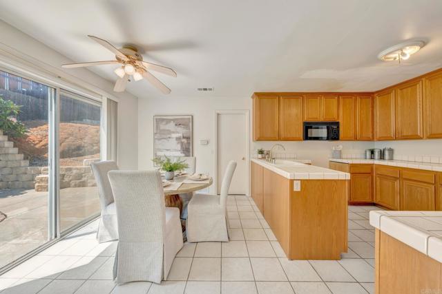 Detail Gallery Image 12 of 30 For 2229 Crest Dr, El Cajon,  CA 92021 - 4 Beds | 3/1 Baths