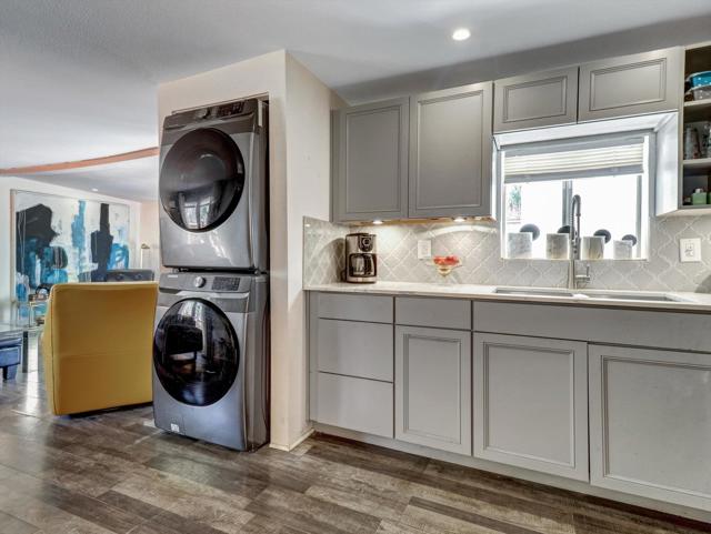 7 Ocotillo Lane, Palm Desert CA: https://media.crmls.org/mediaz/b27a07d8-a585-4e0b-84f9-3c96bd50f145.jpg