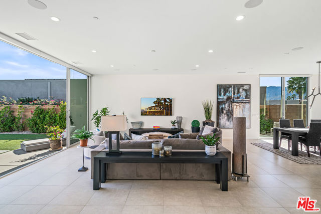 658 Dominion Way, Palm Springs, CA 92262