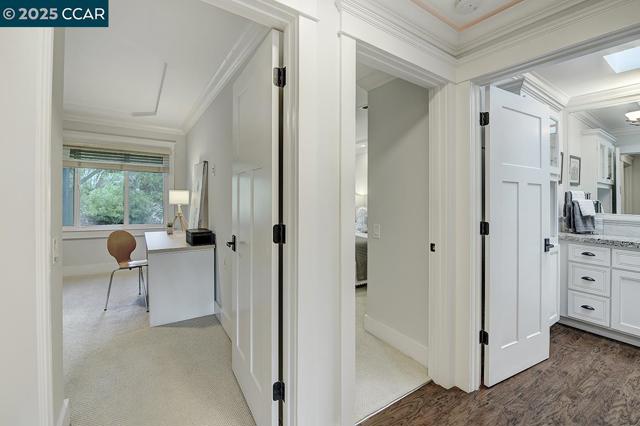 1232 Skycrest Dr, Walnut Creek CA: https://media.crmls.org/mediaz/b27c607c-2102-408b-8a53-62a5ecfcccf2.jpg