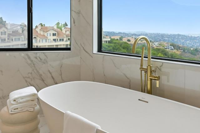 1 Lewis Ranch Road, San Carlos CA: https://media.crmls.org/mediaz/b27dc936-6401-4805-8bf3-f4212d40630b.jpg