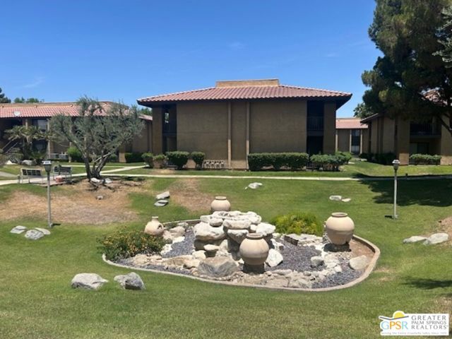 31200 Landau Boulevard, Cathedral City CA: https://media.crmls.org/mediaz/b27e845a-7c57-4f77-a9a4-98a94decd402.jpg
