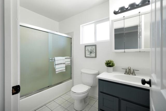 763 Grand Avenue, South San Francisco CA: https://media.crmls.org/mediaz/b2805fba-c2ff-43d1-b2d9-35fe3ef5c09c.jpg