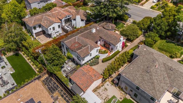 540 Parrott Drive, San Mateo CA: https://media.crmls.org/mediaz/b280613c-2c1f-422f-9a9a-0b4f39c35a65.jpg