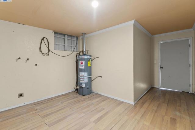 2825 Marlborough Avenue, Redwood City CA: https://media.crmls.org/mediaz/b280ddee-6a42-4734-8e54-3b40bb1300db.jpg