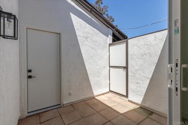 1259 La Casa Drive, San Marcos CA: https://media.crmls.org/mediaz/b28149a6-2ab1-437c-b528-b4476fccec84.jpg