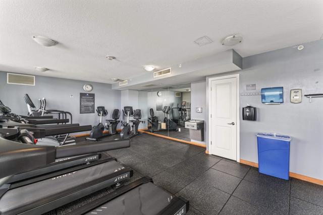 850 Beech Street, San Diego CA: https://media.crmls.org/mediaz/b2828a1e-1dec-4f76-8e99-c09643c8e85f.jpg
