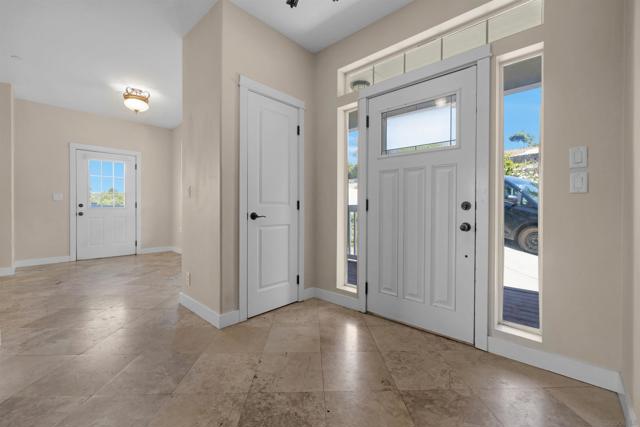 16725 Harrison Park Trail, Julian CA: https://media.crmls.org/mediaz/b282bc52-a327-44c2-bd51-c93c39be5a9b.jpg