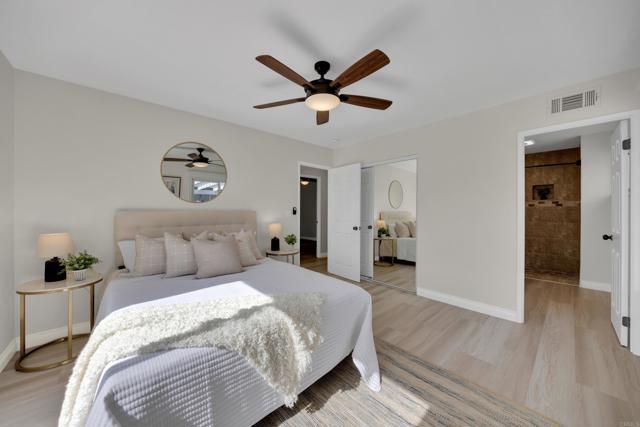 Home for Sale in Lakeside