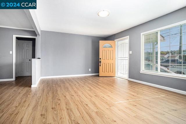 Image 5 of 37 For 637 43rd Street