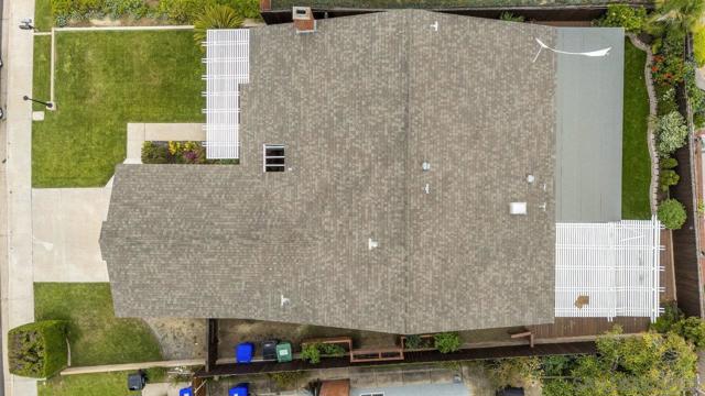 8924 La Cintura Ct, San Diego CA: https://media.crmls.org/mediaz/b284f8bb-0d67-48f0-900a-5f3275b58bcb.jpg