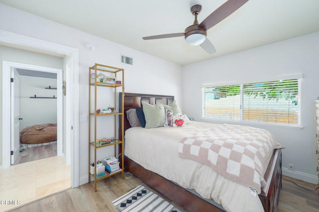 2207 Terra Bella Lane, Camarillo CA: https://media.crmls.org/mediaz/b2852ea1-dccb-45f4-9b55-6515c7ec1c24.jpg