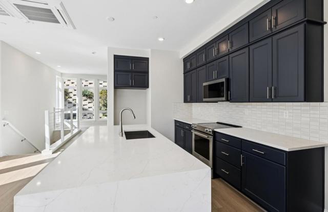 2425 Willow Way, San Mateo CA: https://media.crmls.org/mediaz/b285de79-5244-4ace-aef1-2700e80ef7f6.jpg