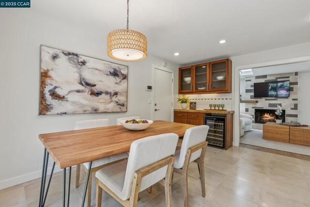 70 Lost Valley Dr, Orinda CA: https://media.crmls.org/mediaz/b28611e2-7d51-4e20-9003-35f13fd73d45.jpg