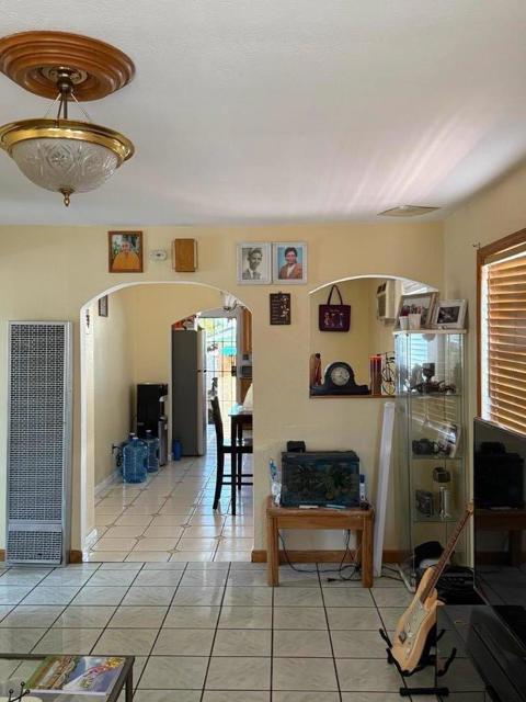 10507 Russet Street, Oakland CA: https://media.crmls.org/mediaz/b2884847-2d5f-43d4-a034-84fe78f69d4c.jpg