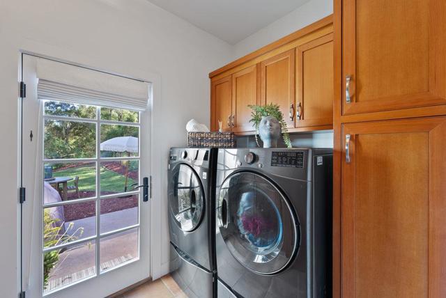 105 Zanzibar Drive, Aptos CA: https://media.crmls.org/mediaz/b2887ba5-1008-466f-ab36-bb16d786211a.jpg