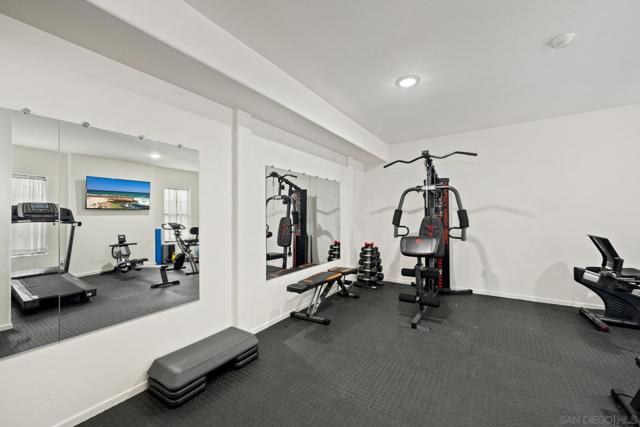 7560 Eads Ave, La Jolla CA: https://media.crmls.org/mediaz/b28886af-62b5-4b93-bf30-108fec4ba9f5.jpg