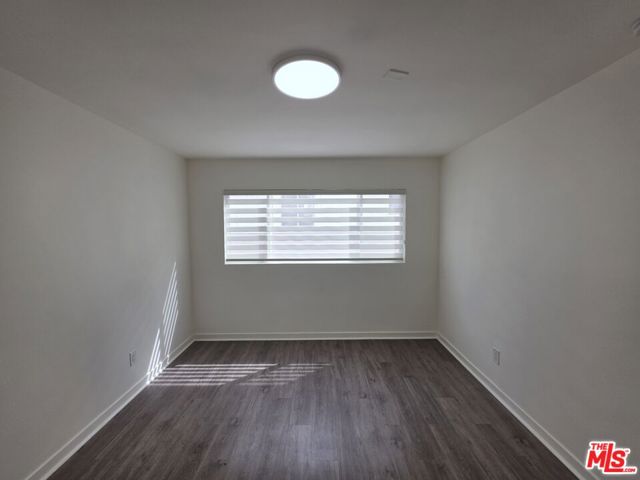 1635 S Beverly Glen Boulevard, Los Angeles CA: https://media.crmls.org/mediaz/b2892b11-4009-4410-9dc2-f39687f775ad.jpg