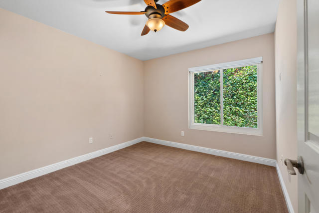58 Sutton Place E, Palm Desert, CA 92211