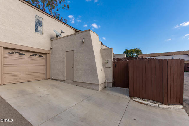 1235 Nilgai Pl Ventura CA 93003 USA-032-