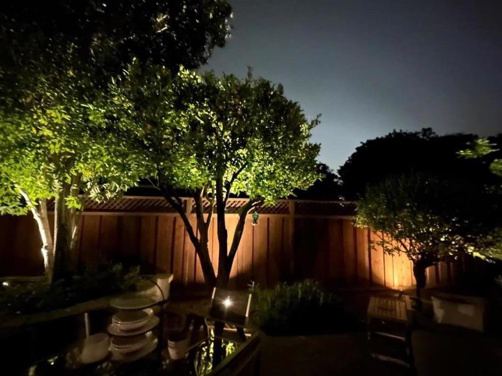 https://media.crmls.org/mediaz/b28a9c86-bd5c-4113-b1ee-372406240061.jpg?preset=X-Large