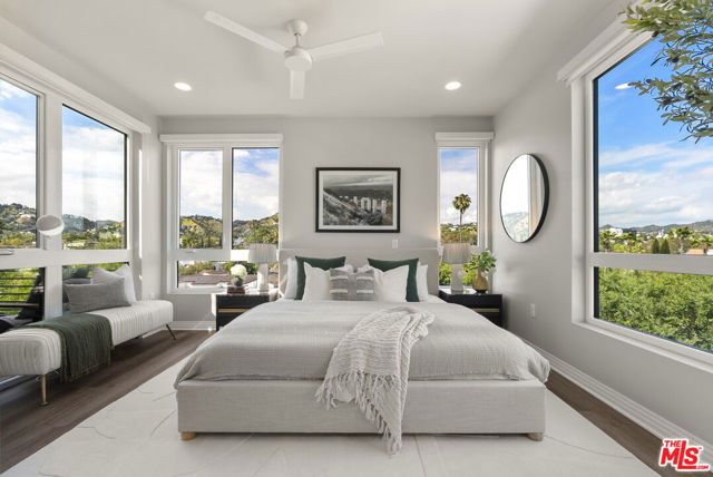 7428 Santa Monica Boulevard, 301 photo 11