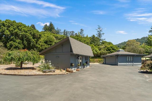 4711 Old San Jose Road, Soquel CA: https://media.crmls.org/mediaz/b28bae4d-c4b3-4ff9-bdf2-73974355f09d.jpg